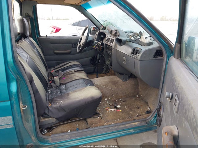 Nissan Truck