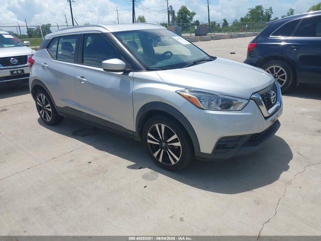 Salvage Nissan Kicks Image