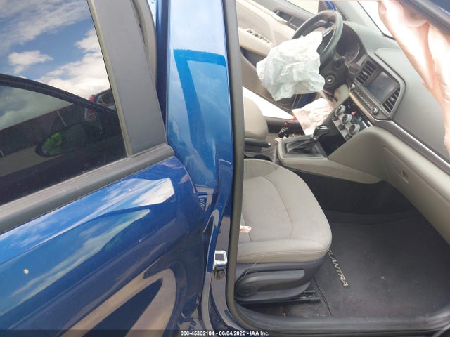 Hyundai ELANTRA Sel