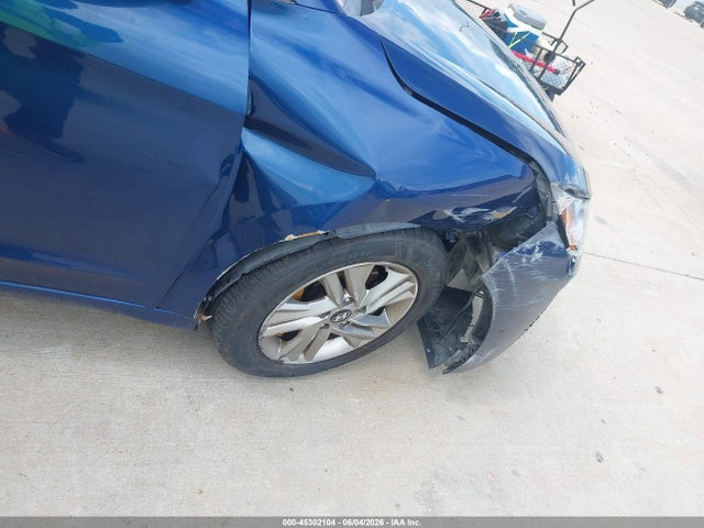 Hyundai ELANTRA Sel