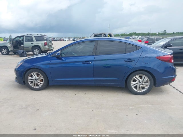 Hyundai ELANTRA Sel