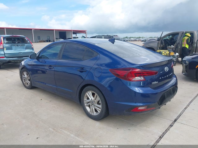 Hyundai ELANTRA Sel