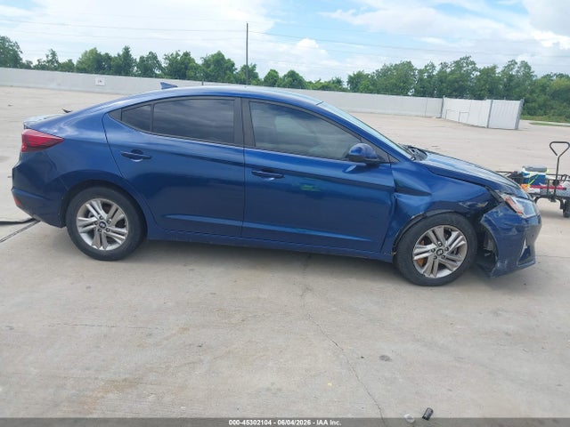 Hyundai ELANTRA Sel