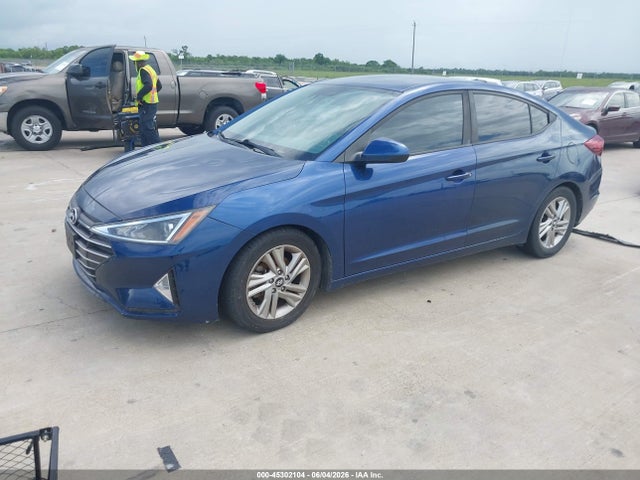 Hyundai ELANTRA Sel