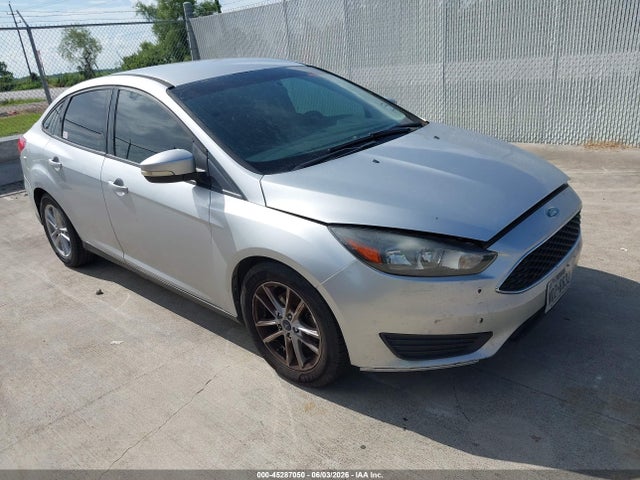 Salvage Ford Focus Image
