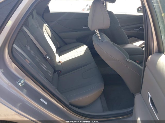 Hyundai ELANTRA Sel Sport