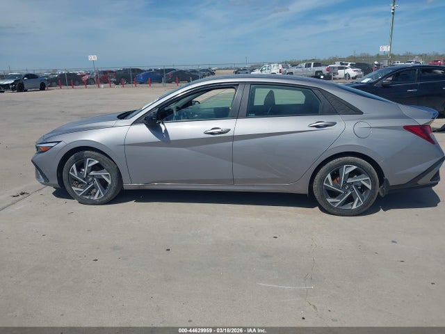 Hyundai ELANTRA Sel Sport