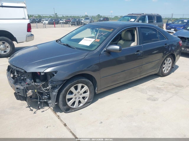 Toyota Camry Xle V6