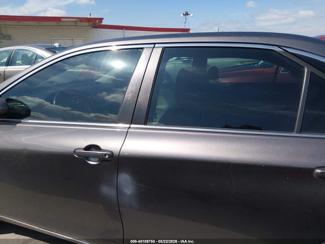 Toyota Camry Se