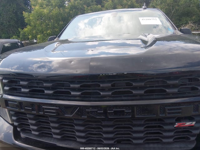 Chevrolet Silverado 1500 4wd  Short Bed Custom Trail Boss