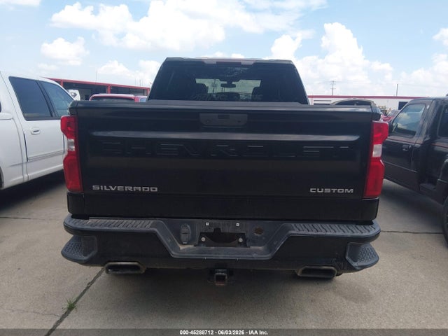 Chevrolet Silverado 1500 4wd  Short Bed Custom Trail Boss