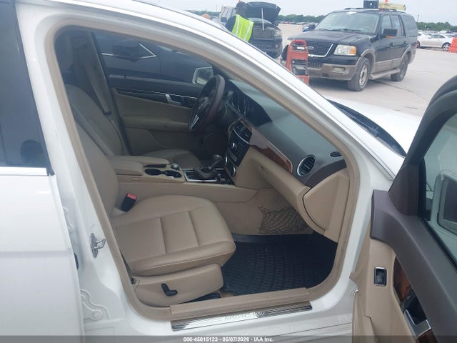 Mercedes-Benz C-Class Sport
