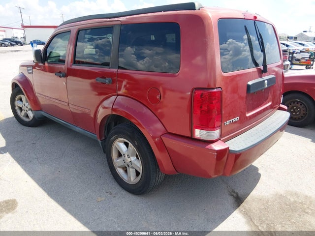 Dodge Nitro Sxt