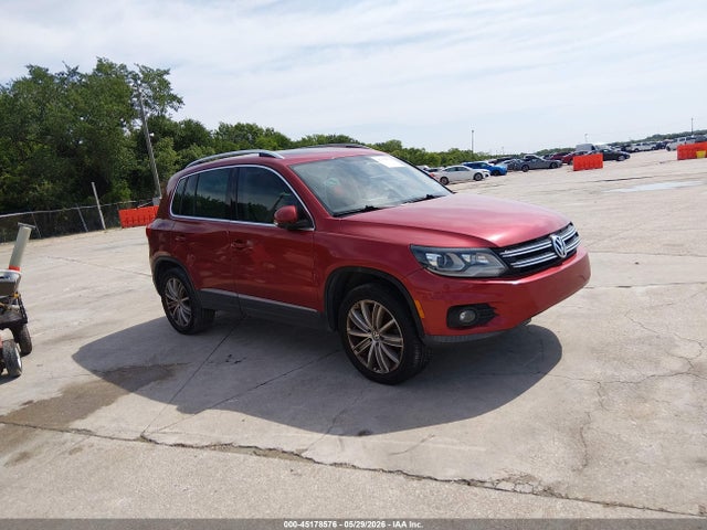 Salvage Volkswagen Tiguan Image