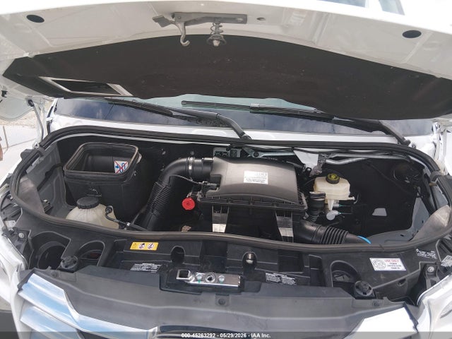 Freightliner Sprinter 2500 Standard Roof I4