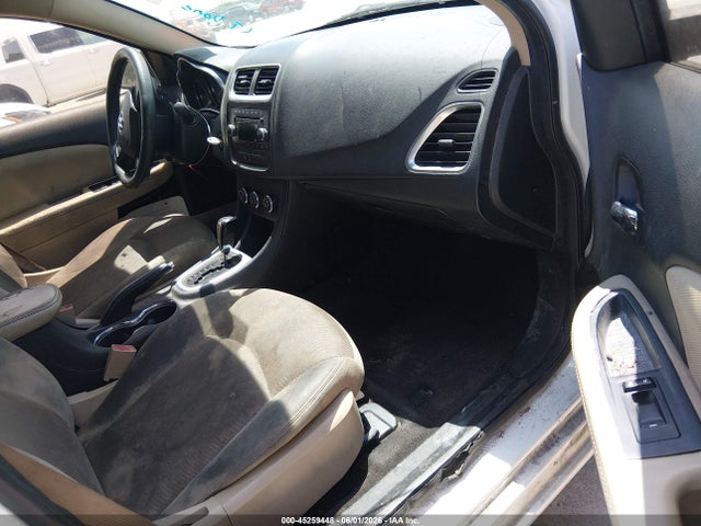 Dodge Avenger Se