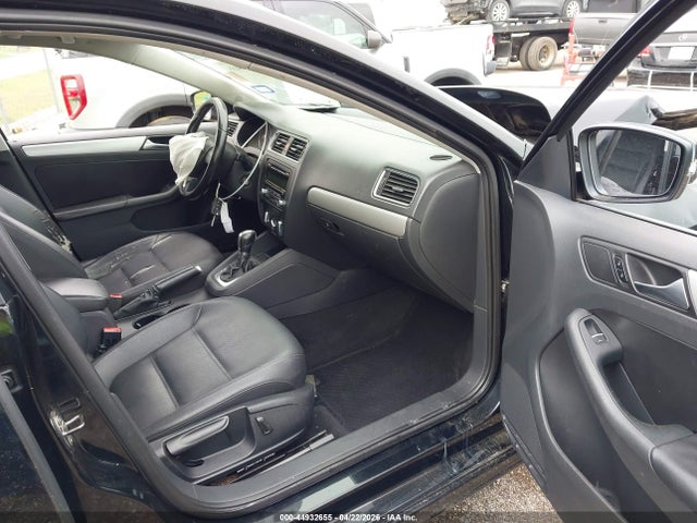Volkswagen Jetta 2.5l Se