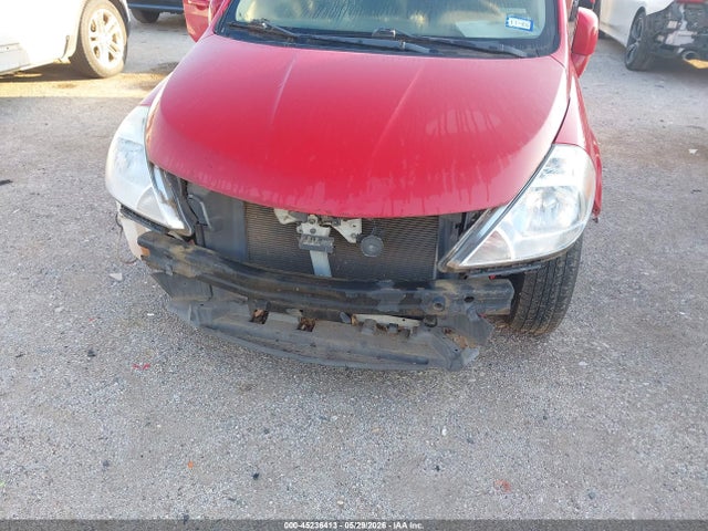 Nissan Versa 1.8 S
