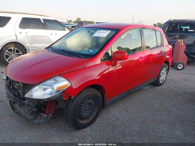 Nissan Versa 1.8 S