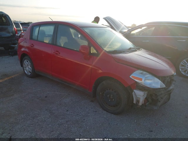 Salvage Nissan Versa Image