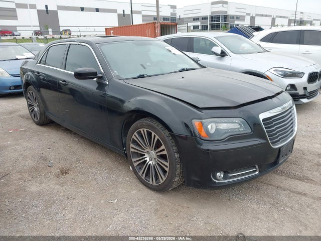 Salvage Chrysler 300 Image