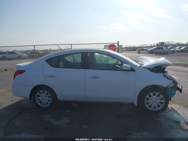 Nissan Versa 1.6 Sv