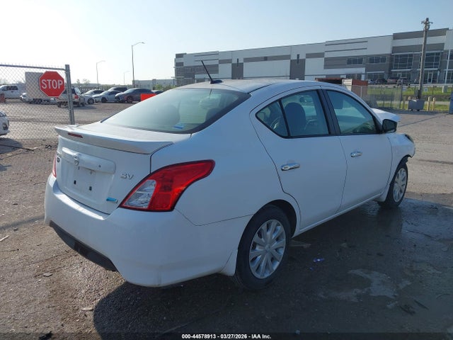 Nissan Versa 1.6 Sv