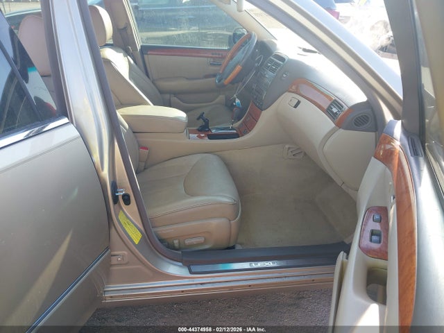 Lexus LS