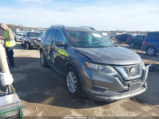 Salvage Nissan Rogue Image