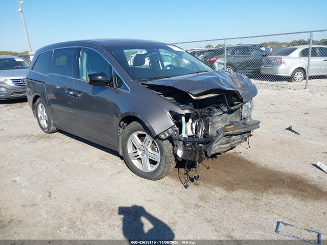 Salvage Honda Odyssey Image