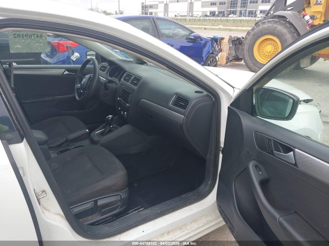 Volkswagen Jetta 1.8t Se