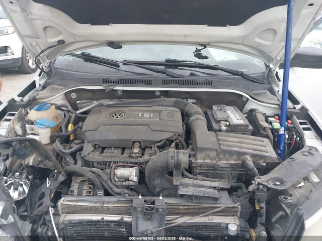 Volkswagen Jetta 1.8t Se