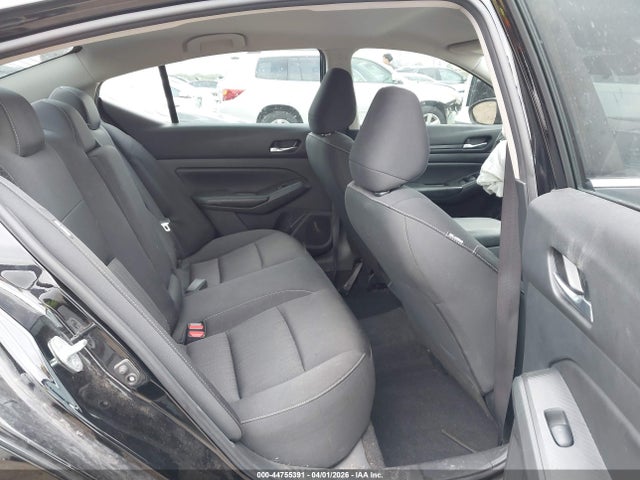Nissan Altima S Fwd