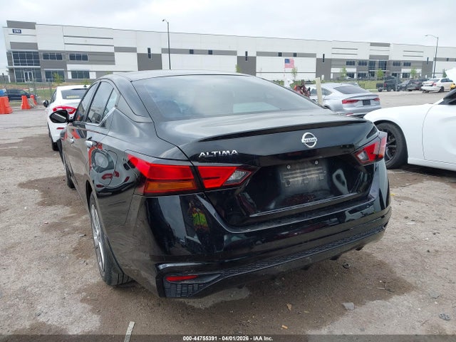 Nissan Altima S Fwd