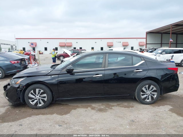 Nissan Altima S Fwd