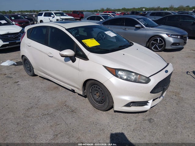Salvage Ford Fiesta Image