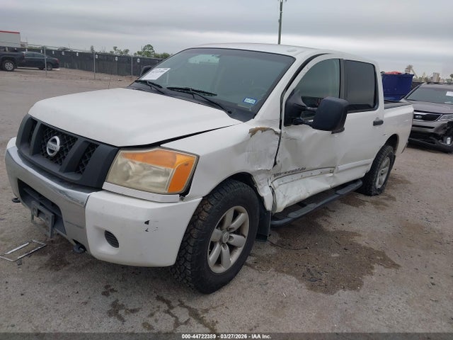 Nissan Titan