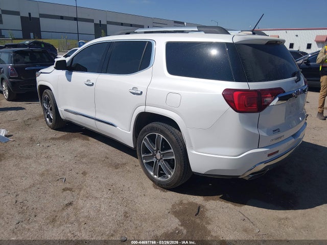 GMC Acadia Denali