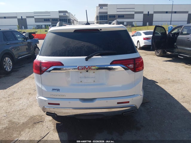 GMC Acadia Denali