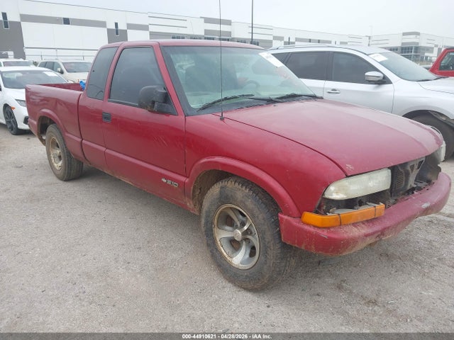 Salvage Chevrolet S-10 Image