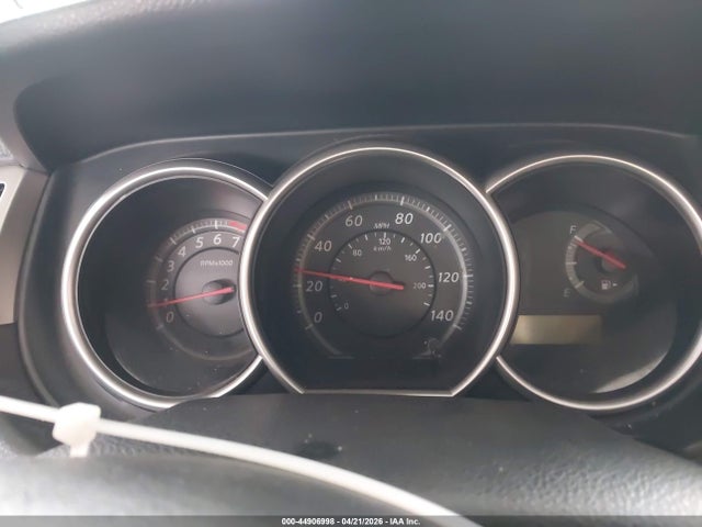 Nissan Versa 1.8s