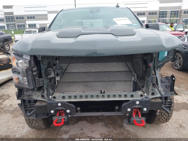 Chevrolet Silverado 1500 4wd  Short Bed Custom Trail Boss