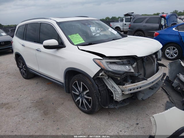 Salvage Honda Pilot Image