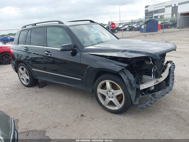Salvage Mercedes-Benz GLK Image