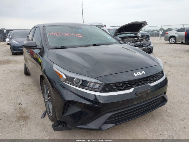 Salvage Kia Forte Image