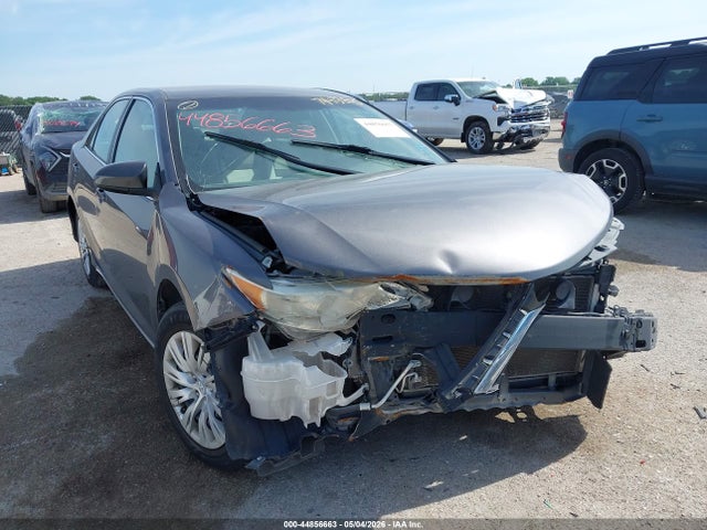 Salvage Toyota Camry Image