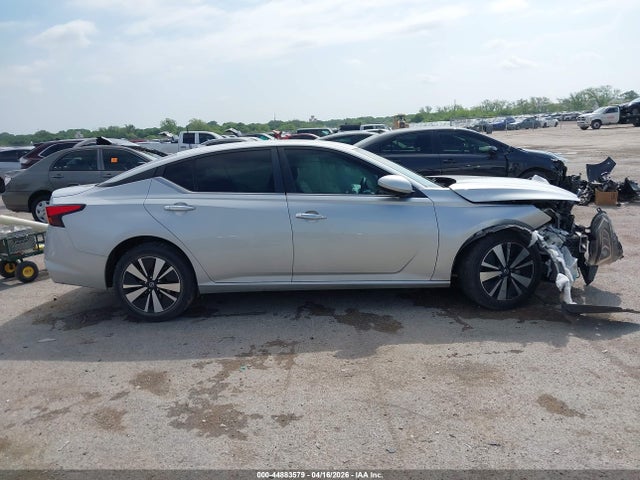 Nissan Altima Sv Fwd