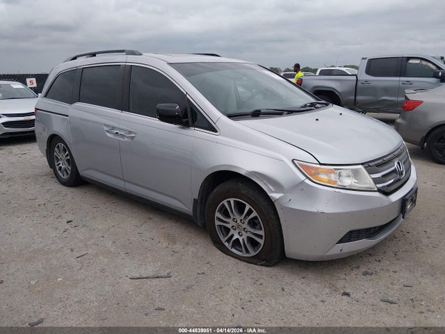 Salvage Honda Odyssey Image
