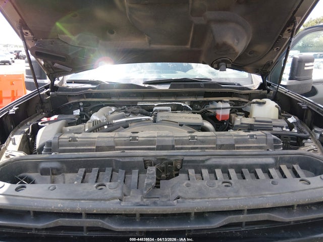 Chevrolet Silverado 2500 4wd  Standard Bed Custom