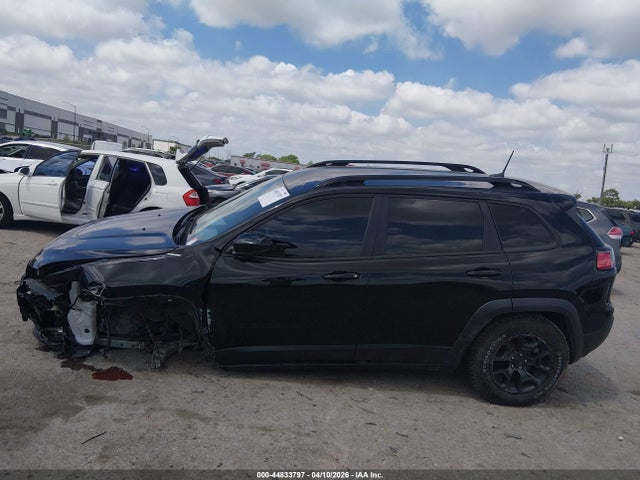 Jeep Cherokee X 4x4